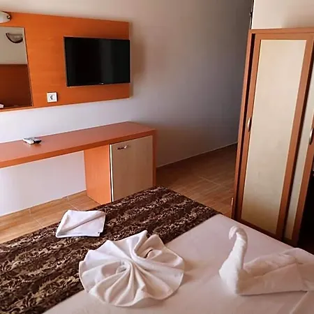 Hotel Park Marina 3*