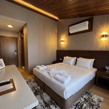 Park Marina Hotel 3*